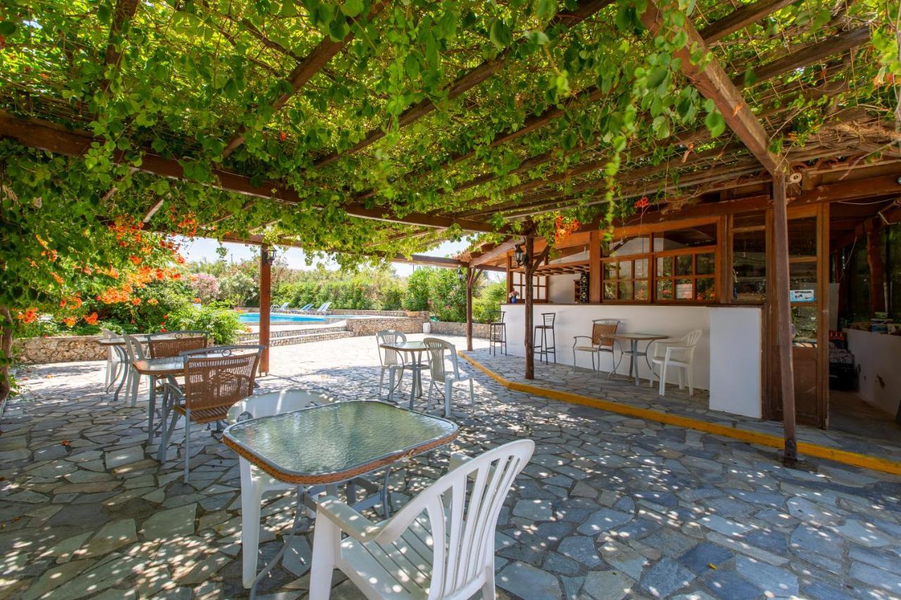 San Antonio Stratos Aparthotel Kamisiana Exterior photo